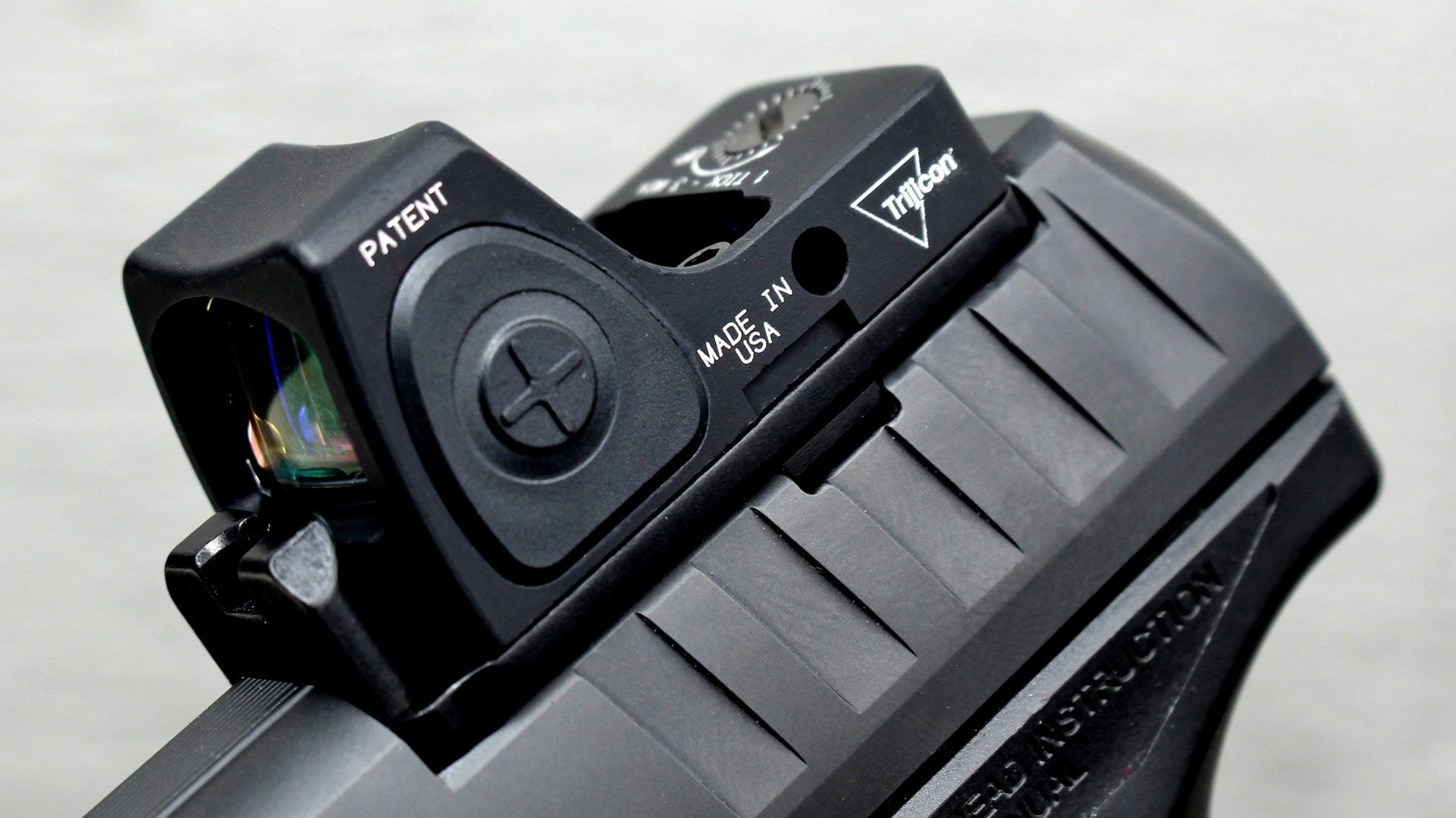 Best Red Dot Sights for Sig Sauer P365